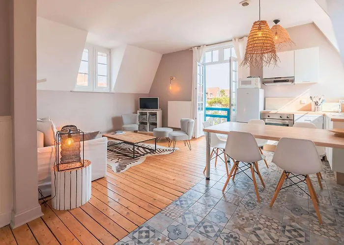 Appartement Moderne En Centre-Ville Du Touquet Avec 2 Chambres - Fr-1-821-28